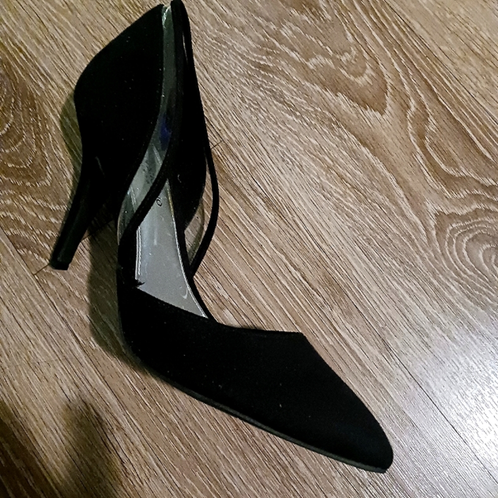 Christian Siriano for Payless High Heel black pumps
